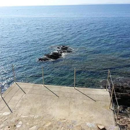 Villa Crete Haute 빌라 카발레르쉬르메르